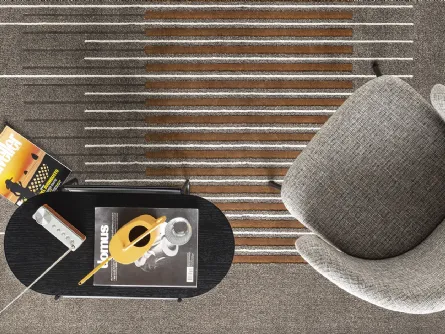 Tappeto che si ispira alle grafiche razionaliste del 900 in chiave contemporanea Uptown di Calligaris