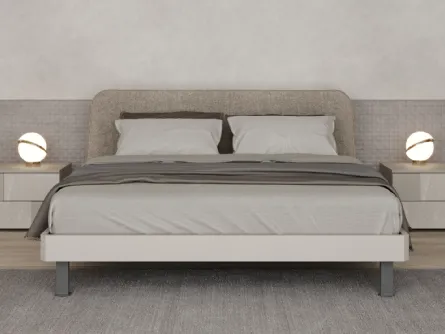 Letto laccato opaco con testiera in tessuto Pouf di Giessegi