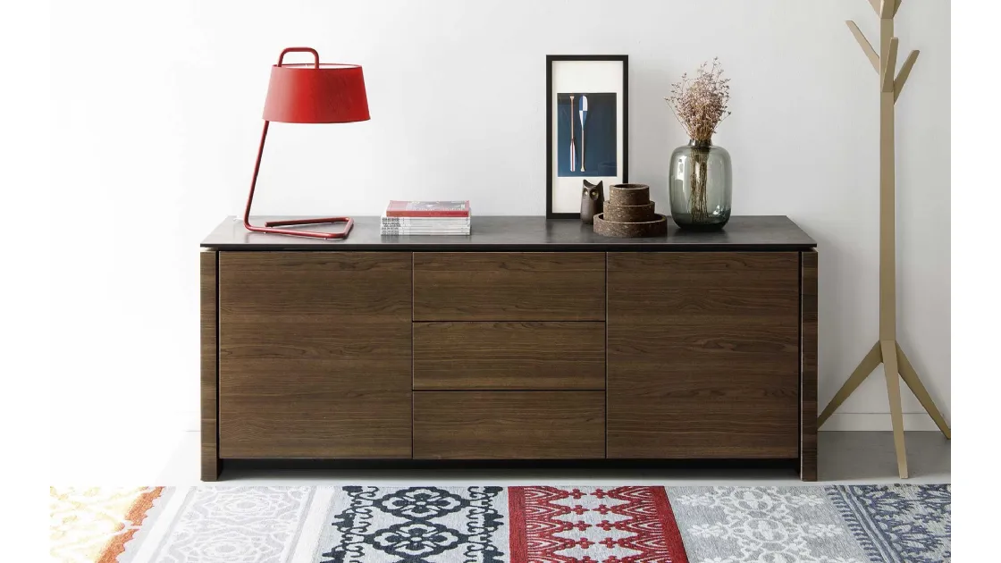 Madia in legno con piano in ceramica Mag 02 di Calligaris
