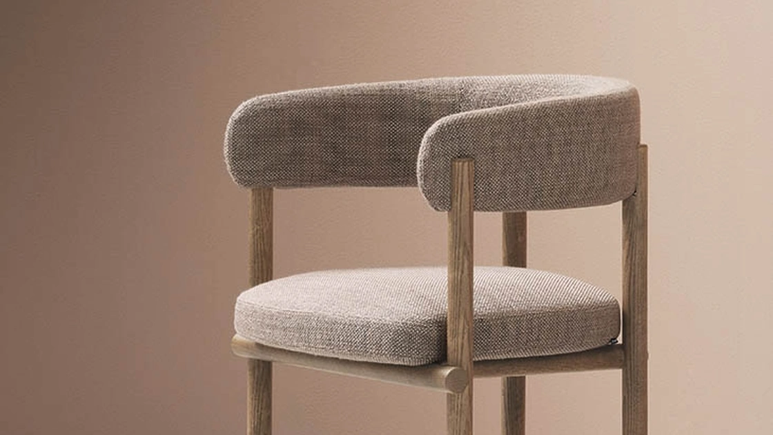 Sedia Stiks in tessuto e legno di Alf Da Frè